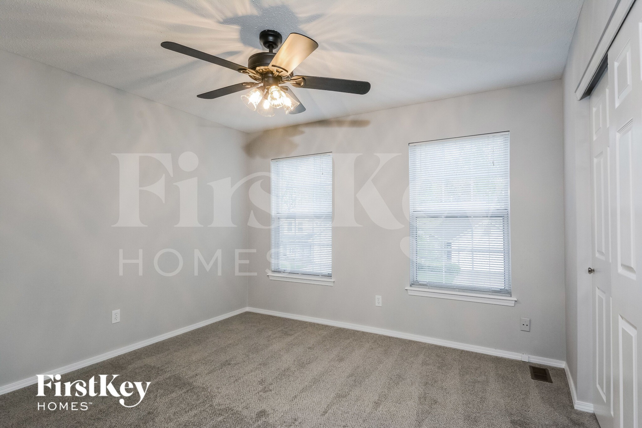 Building Photo - 457 Oak Glen Dr