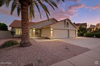 Building Photo - 5623 E Gelding Dr