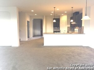 Building Photo - 525 Granite Mist