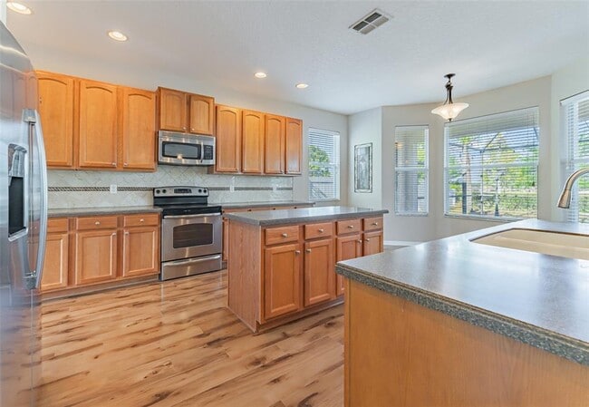 Building Photo - 13815 Artesa Bell Dr