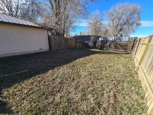 Building Photo - 3400 Coronado Way