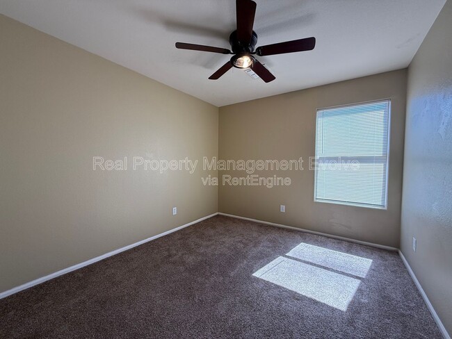 Building Photo - 12539 W Medlock Dr