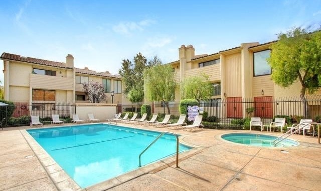 Building Photo - 26356 W Plata Ln