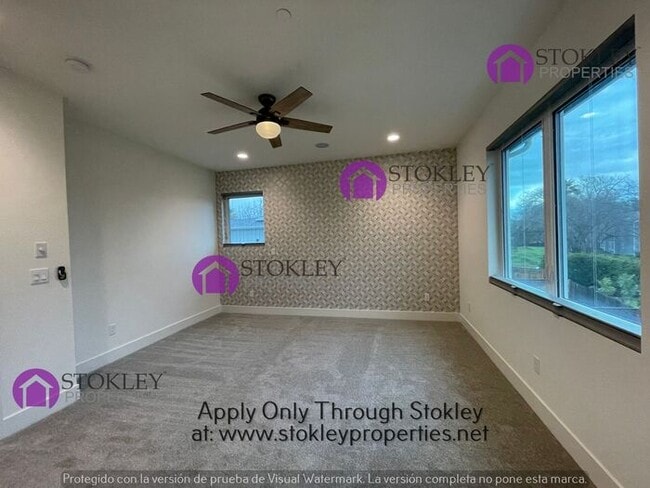 Building Photo - 3184 Manor Ave