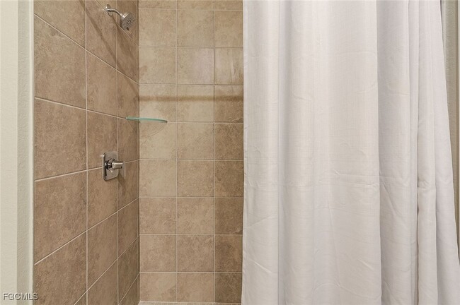 Building Photo - 628 NW 1st Terrace