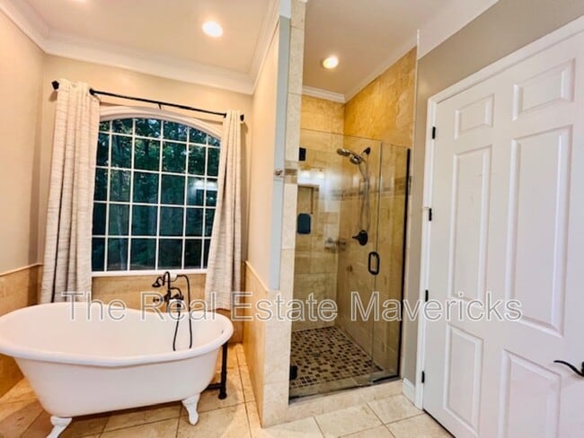 Building Photo - 784 New Home Loop