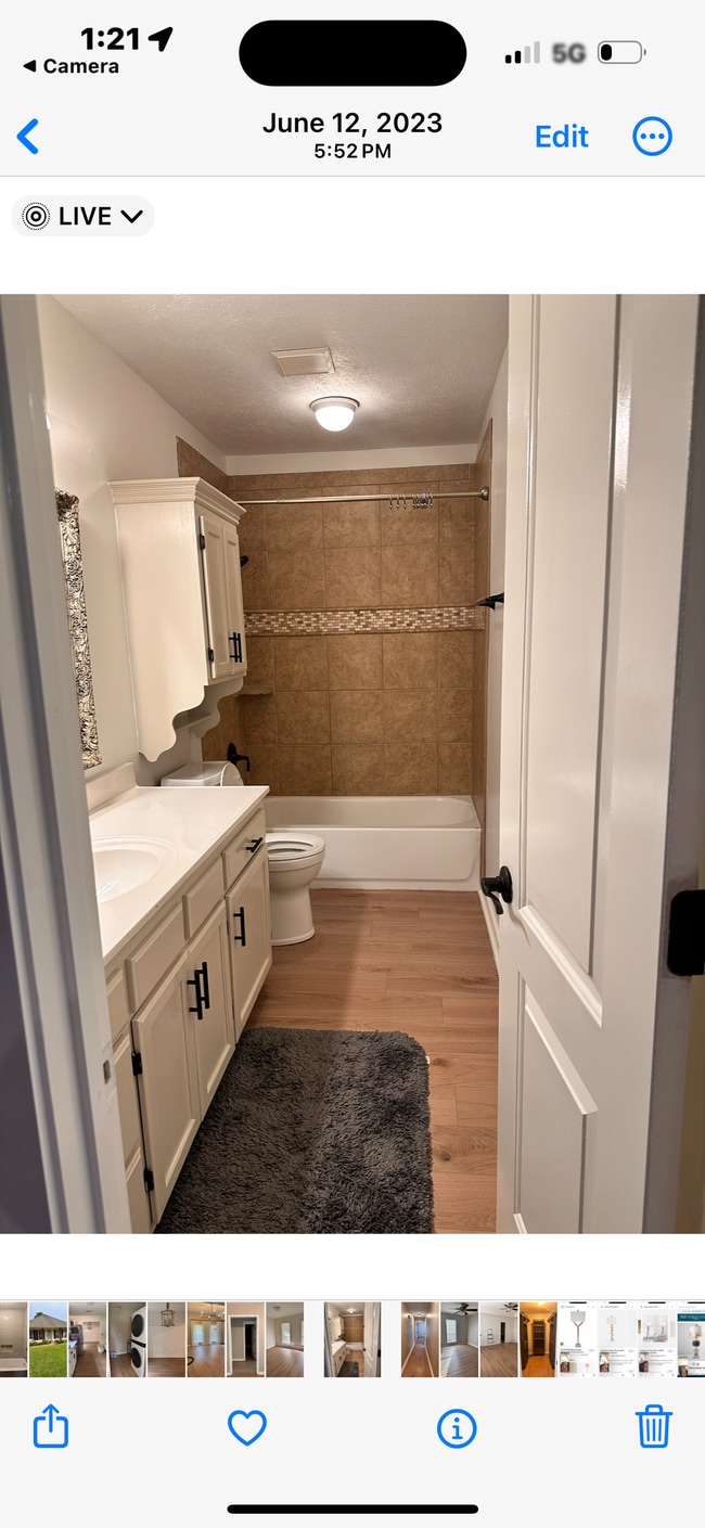 Building Photo - 712 Baytree Dr