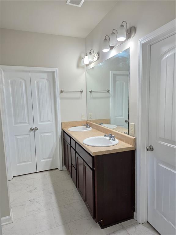 Building Photo - 46 Mercer Ln