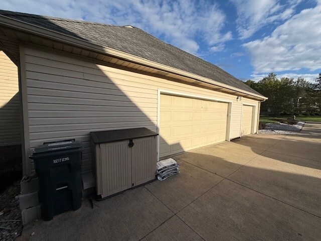 Building Photo - 228 Countryside Dr