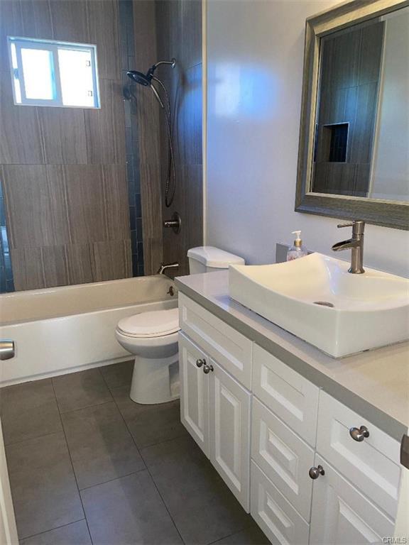 Building Photo - 8138 Morse Ave