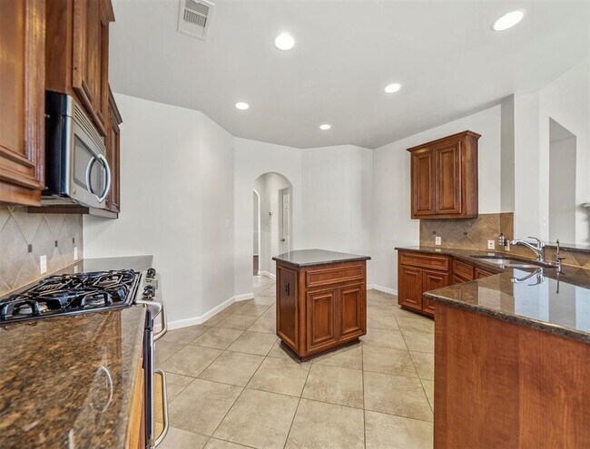 Building Photo - 26235 Salt Creek Ln