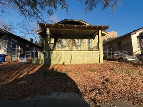 Building Photo - 2223-2225 Greene Street - Inside CoC - R11409-17-07