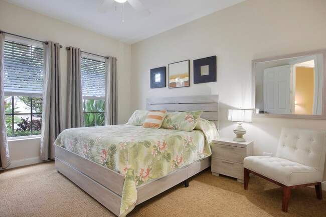 Building Photo - 136 Florence Dr