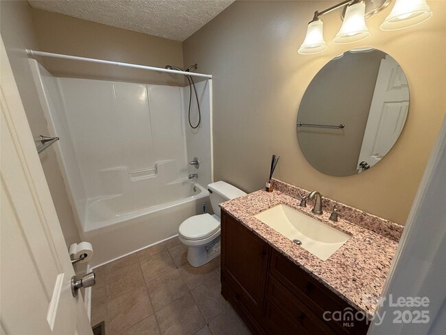 Building Photo - 117 Hayworth Ln