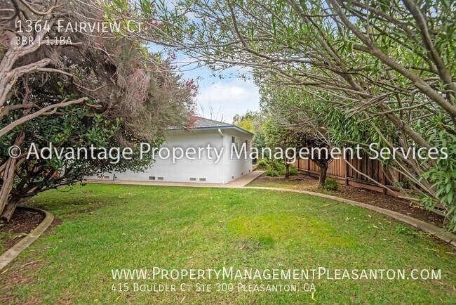 Building Photo - 1364 Fairview Ct