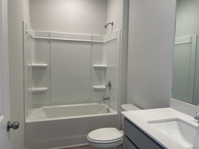 Building Photo - 239 W Bradford Pointe Dr