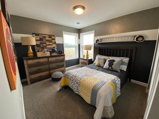 Building Photo - 6455 Inspire Cir S