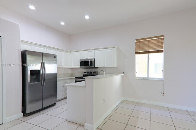 Building Photo - 5321 SW 130th Terrace