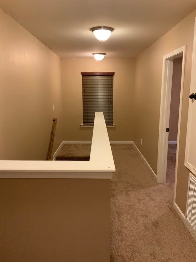 Building Photo - Price Reduction. Chelsea Park!!!  4 Bedroo...