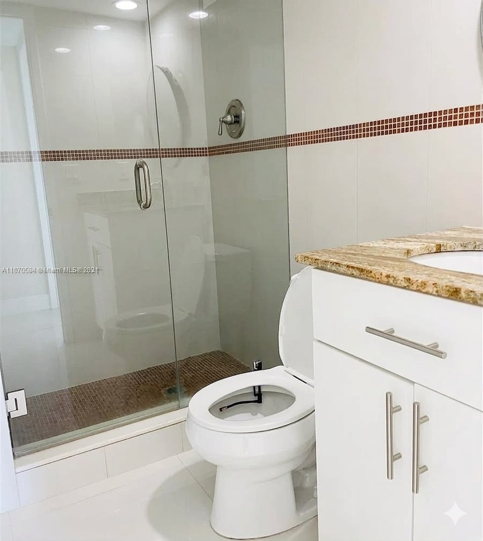 Building Photo - 7135 Collins Ave