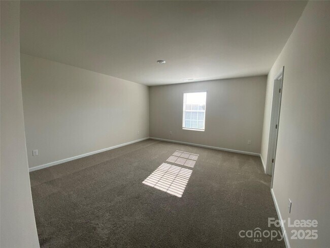 Building Photo - 123 Rock Ave