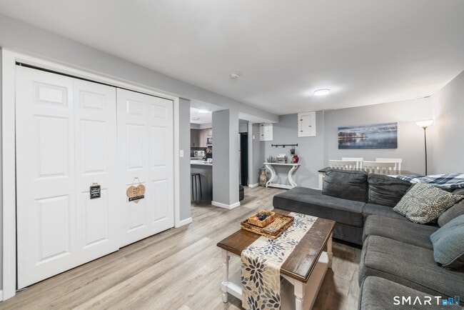 Building Photo - 103 Martin Rd