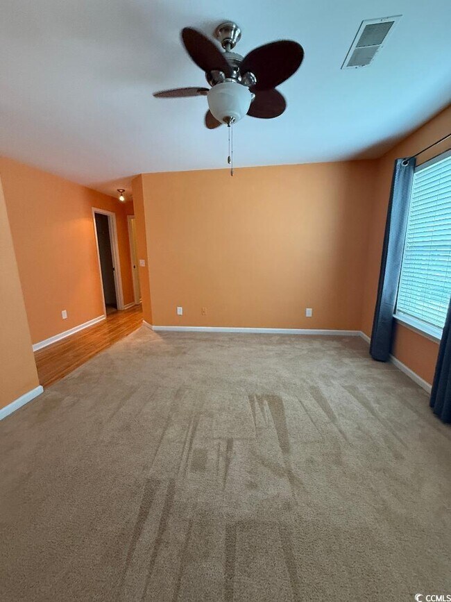Building Photo - 22 Woodhaven Dr