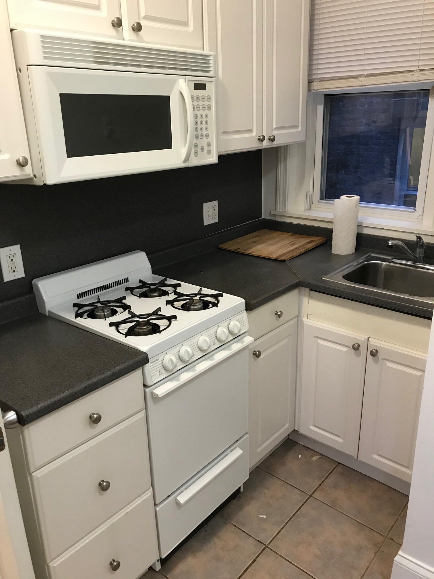 Building Photo - 26 Hemenway St