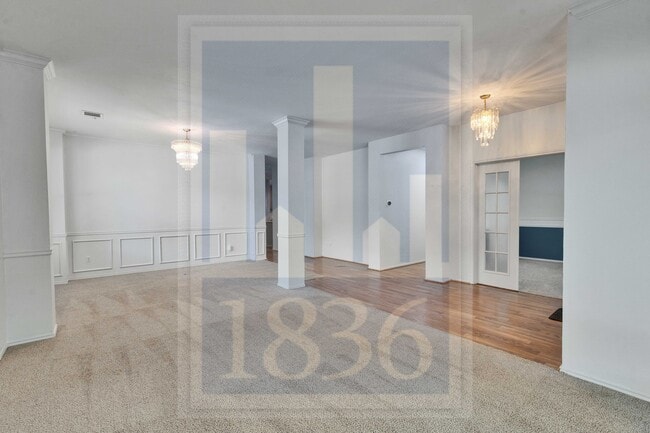 Building Photo - 1204 Thackeray Ln
