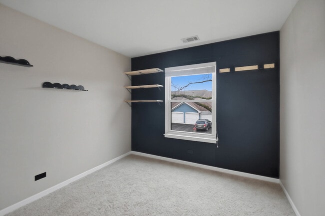 Building Photo - 1502-1507 7 Pines Rd