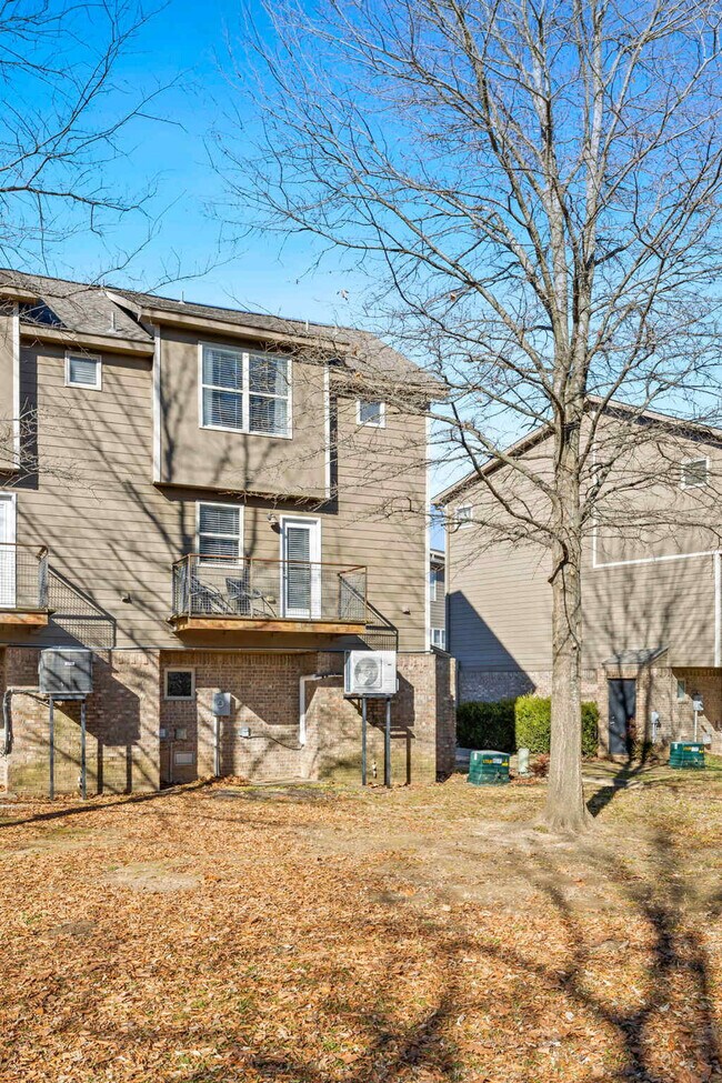 Building Photo - 1852 N Scull Creek Dr