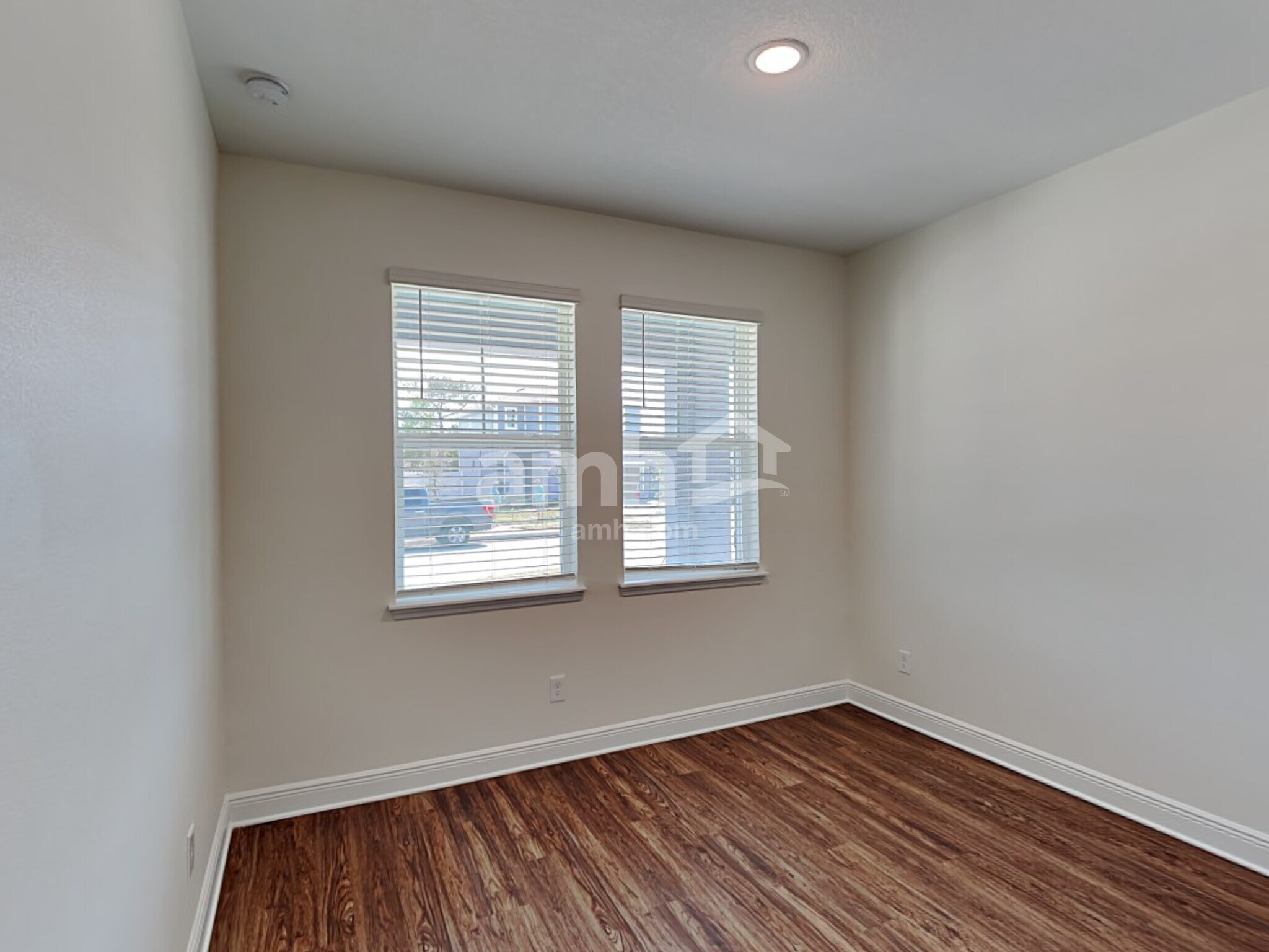 Building Photo - 1178 Sky Lks Dr
