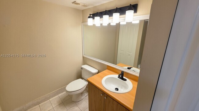 Building Photo - 4628 NW 97th Pl