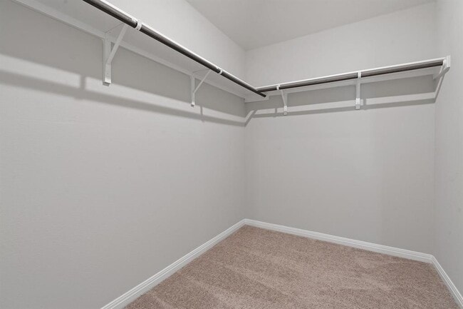 Building Photo - 14417 Heartland Dr