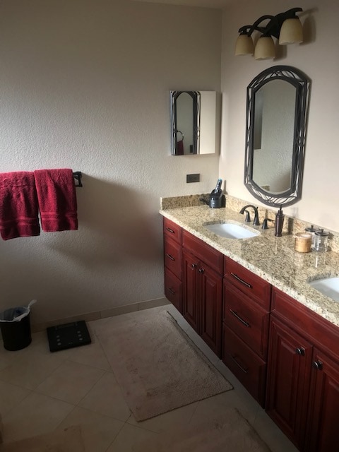 Building Photo - 1599 Cerro Sonoma Cir