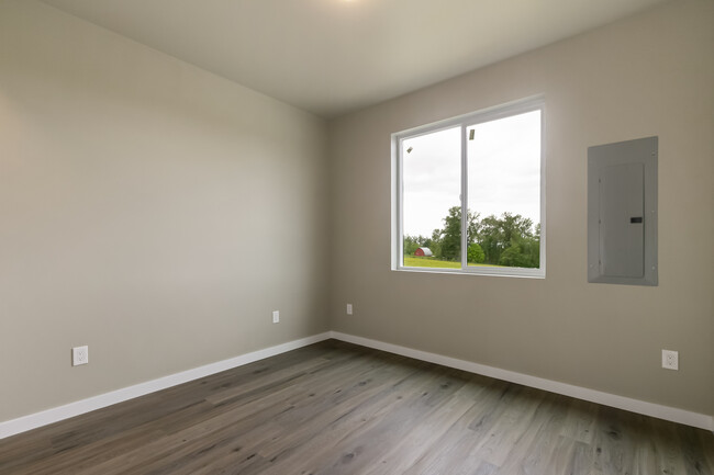 Bedroom 3 (West Facing Window) - 1563 Mt Baker Hwy