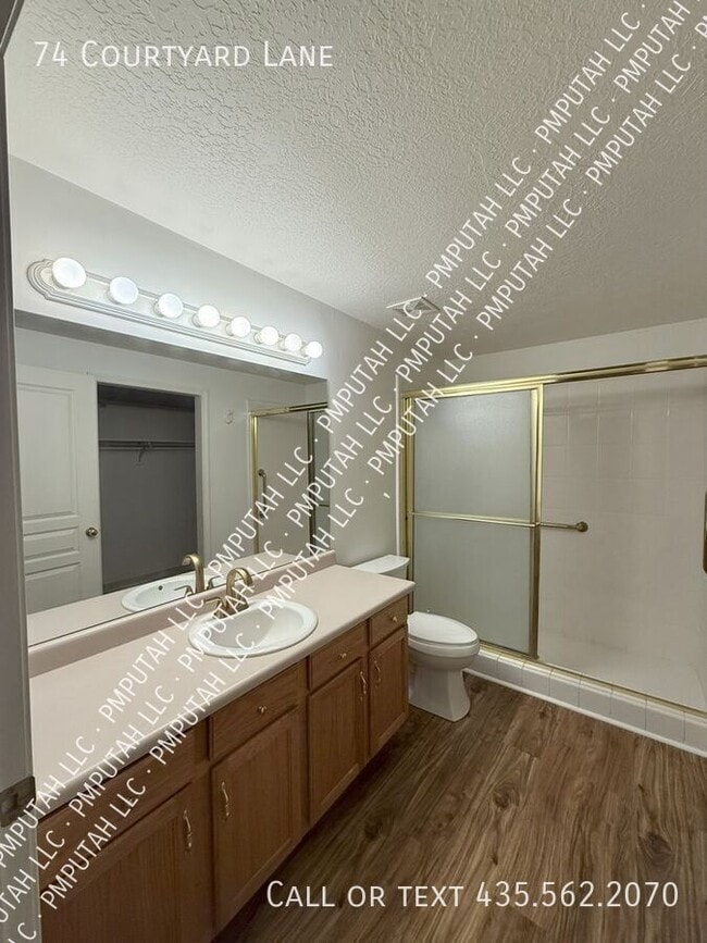 Building Photo - 74 Courtyard Ln E