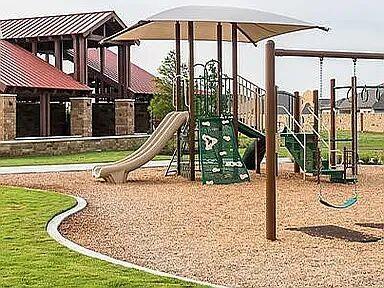 Building Photo - 2637 Enza Dr