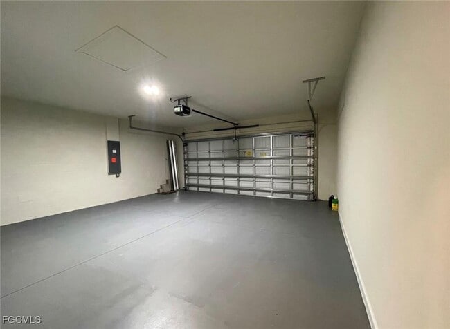 Building Photo - 10861 Firebush Cir