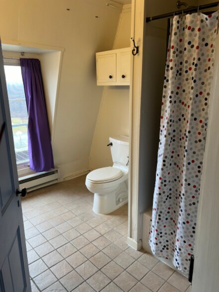 Building Photo - 4710 Schley Ave