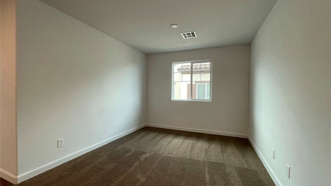 Building Photo - 767 Omaggio Pl
