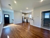 Building Photo - 46 Tuttle St