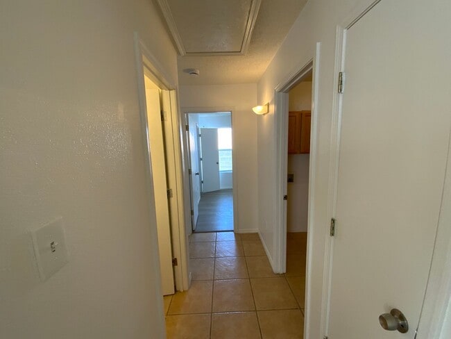 Building Photo - 4 Bedroom Single Story Home Available Near...