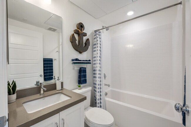 Building Photo - 281 W 8th St