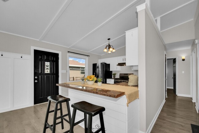 Building Photo - 217 Sherman Ave