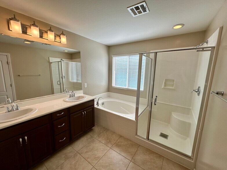 Master Bathroom - 9341 W Pearblossom Sky Ave