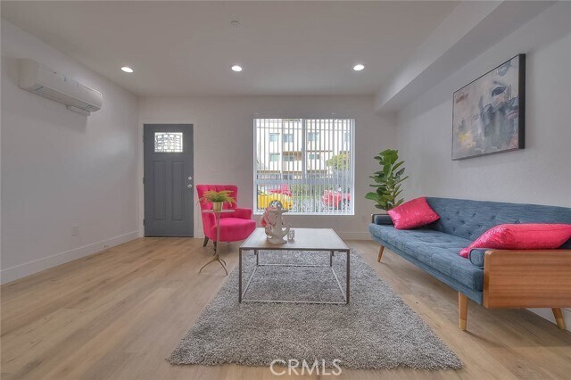 Building Photo - 11728 Hamlin St