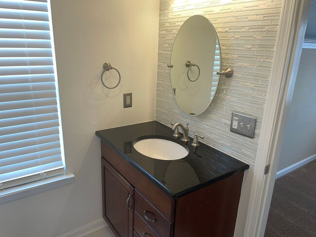 Building Photo - 3-Story Townhome in Historic Fourth Ward – Uptown Living