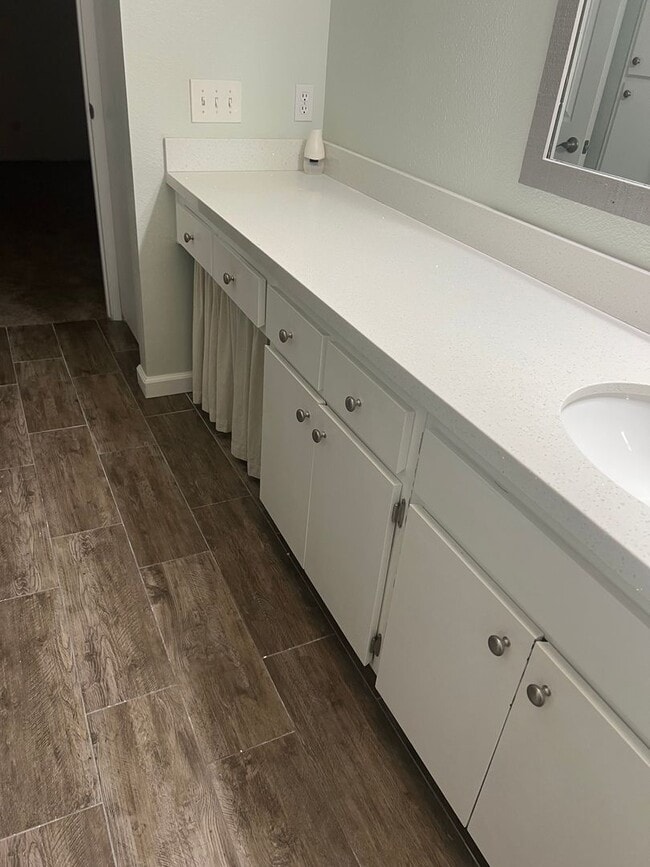 Building Photo - 55+ Home in Oceana Mission 1, Private End Unit!