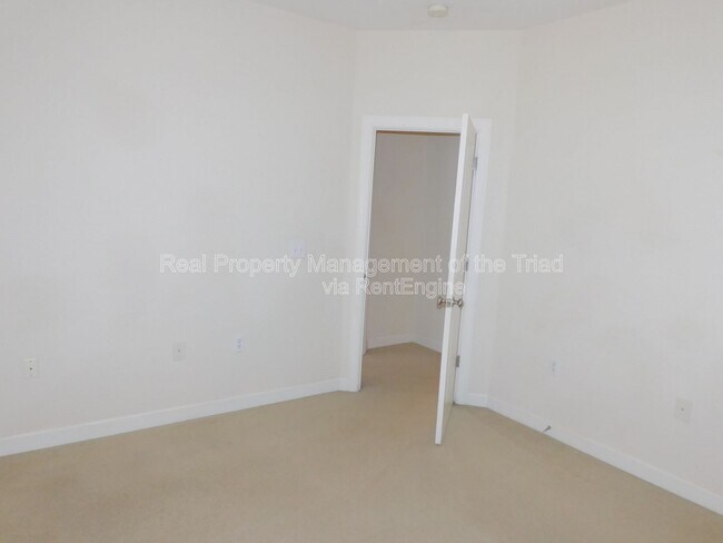 Building Photo - 6115 Morgan Ashley Dr